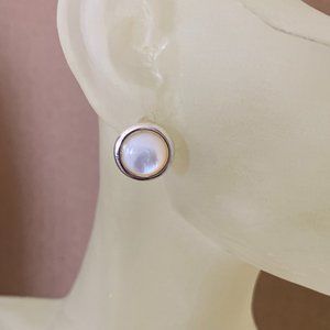 NWOT Silver & White Shell MOP Earrings